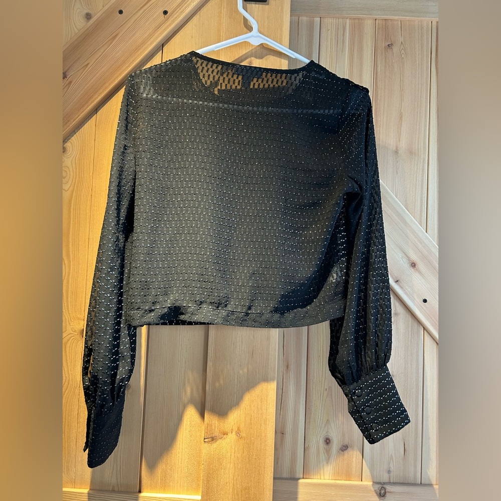 Bar lll Black Textured Ruffle Blouse 
Size XS - Picture 2 of 5